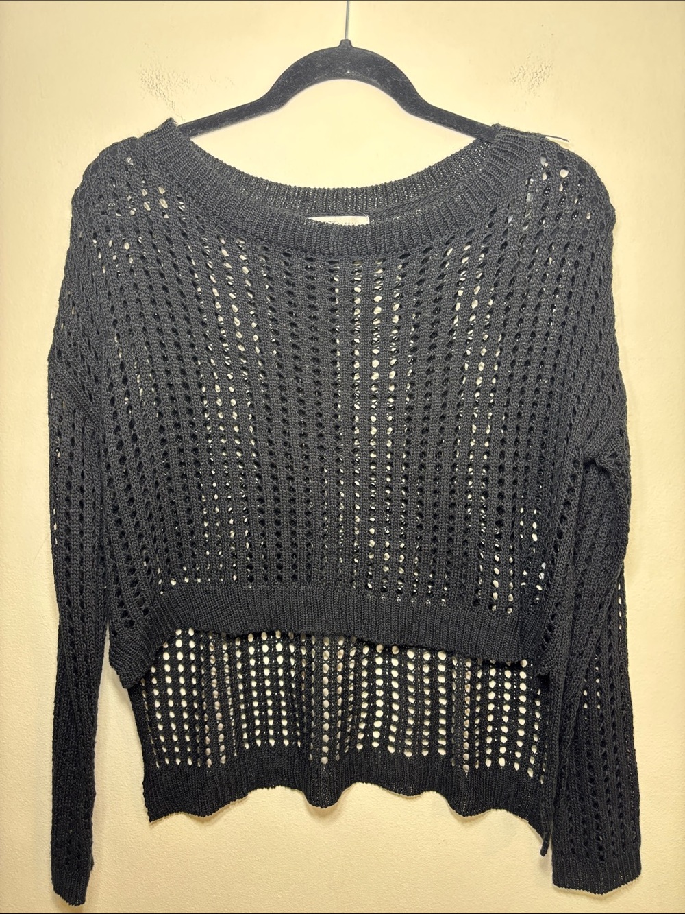 Cozy Casual Black Open-Knit Cropped Pullover